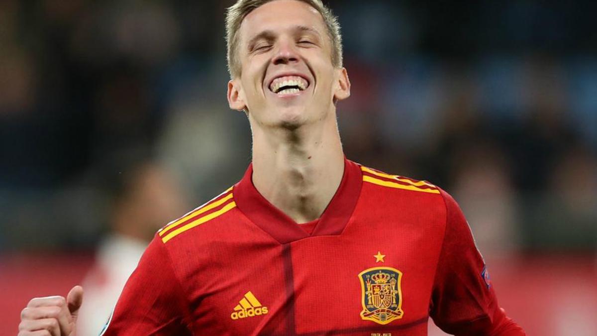 Dani Olmo leaves door open to Barcelona return