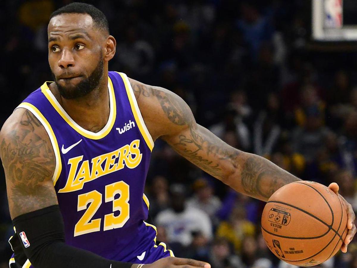 Los Angeles Lakers: LeBron James dominating to start against Portland