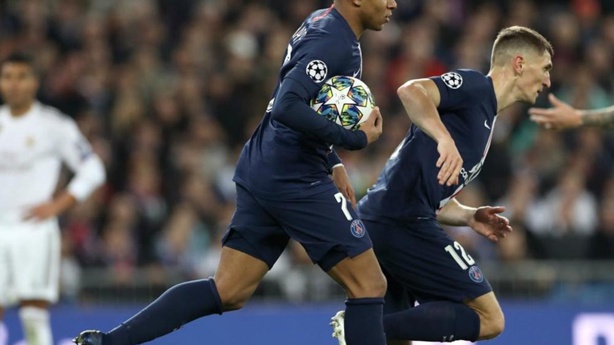 Real Madrid 2-2 PSG: Mbappe and Sarabia late show seals top spot