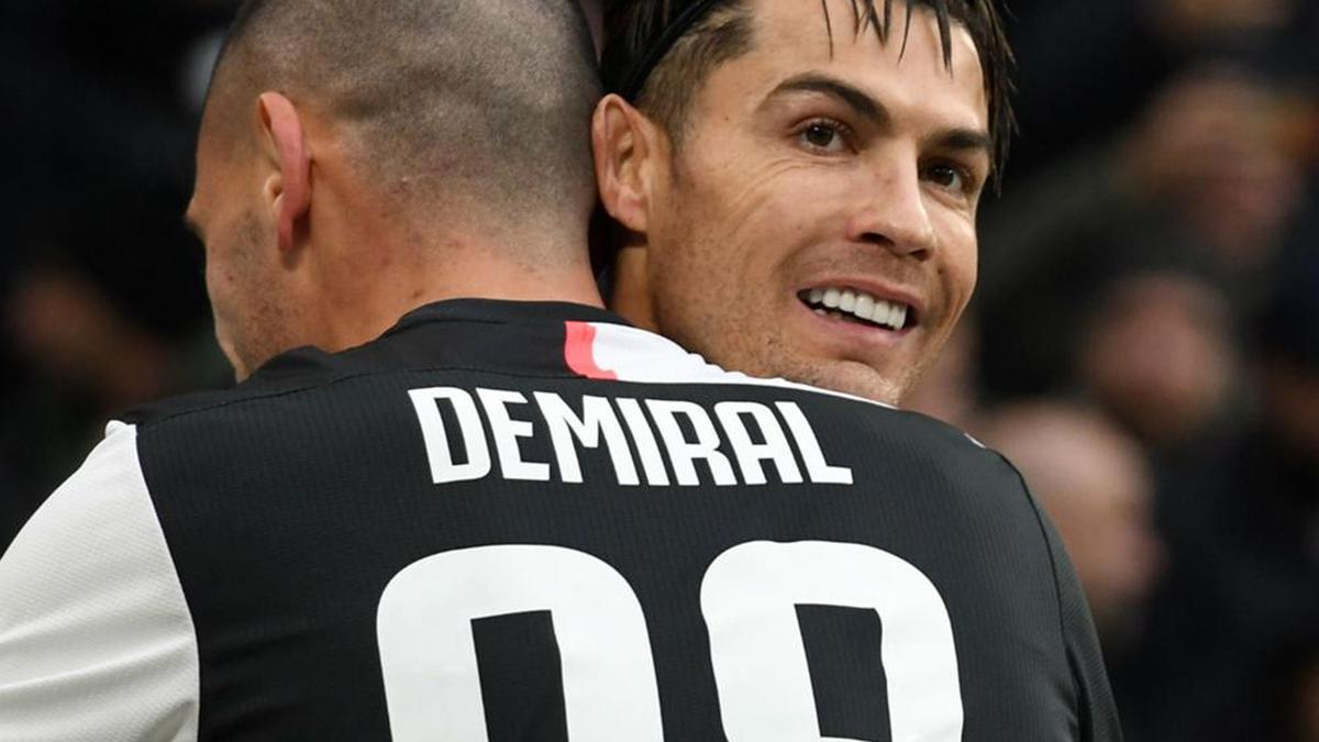 Ronaldo stars alongside Dybala and Higuain in easy Juventus win