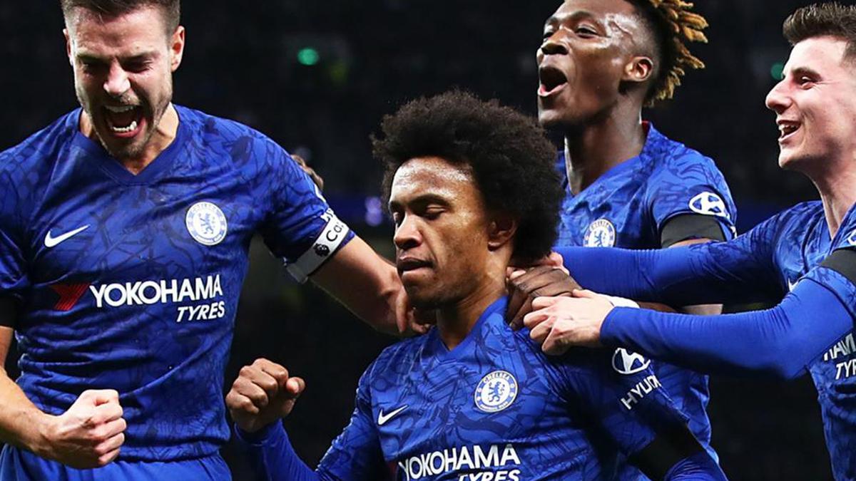 Lampard: Chelsea in talks with Willian over new deal