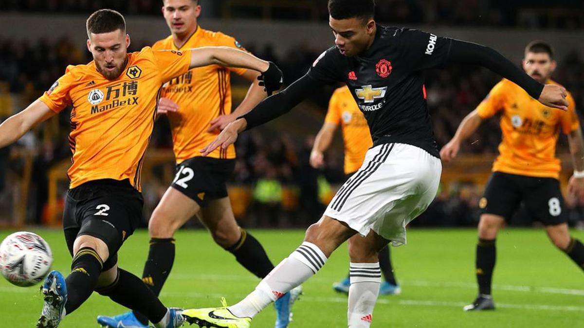 Wolves forces FA Cup replay against Man United after goalless draw