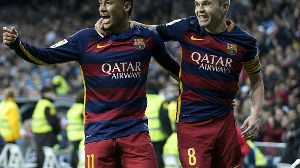 Iniesta says Neymar would be 'a great signing' for Barcelona