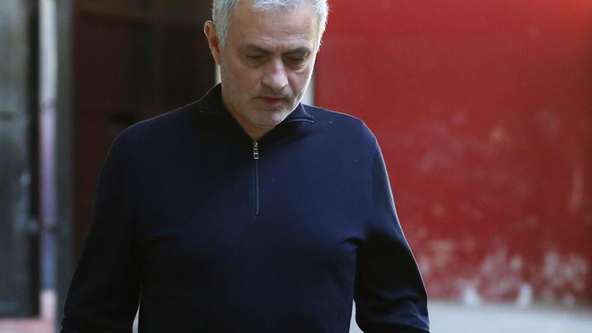 Jose Mourinho wants to stay 'loyal' to Tottenham squad