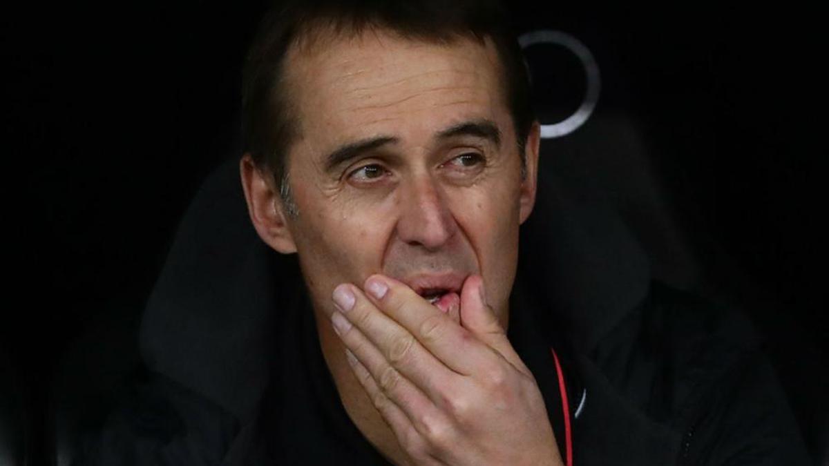 Copa del Rey: Julen Lopetegui apologises to Sevilla fans after defeat to Mirandes