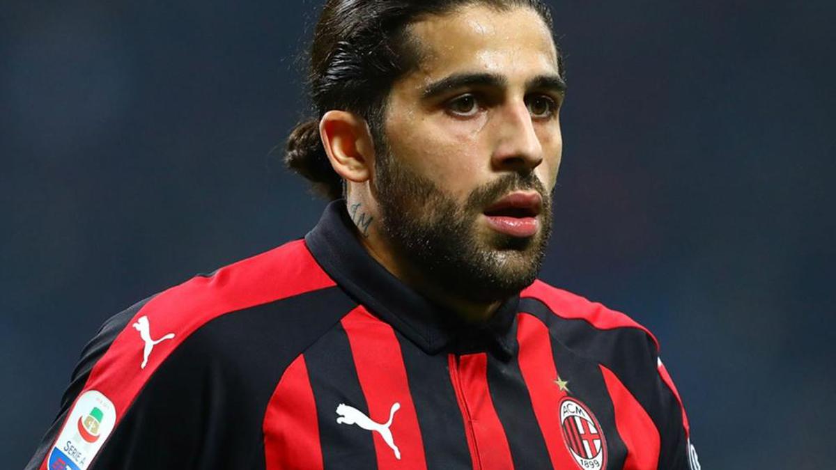 Rodriguez joins PSV on loan as AC Milan eyes Robinson move