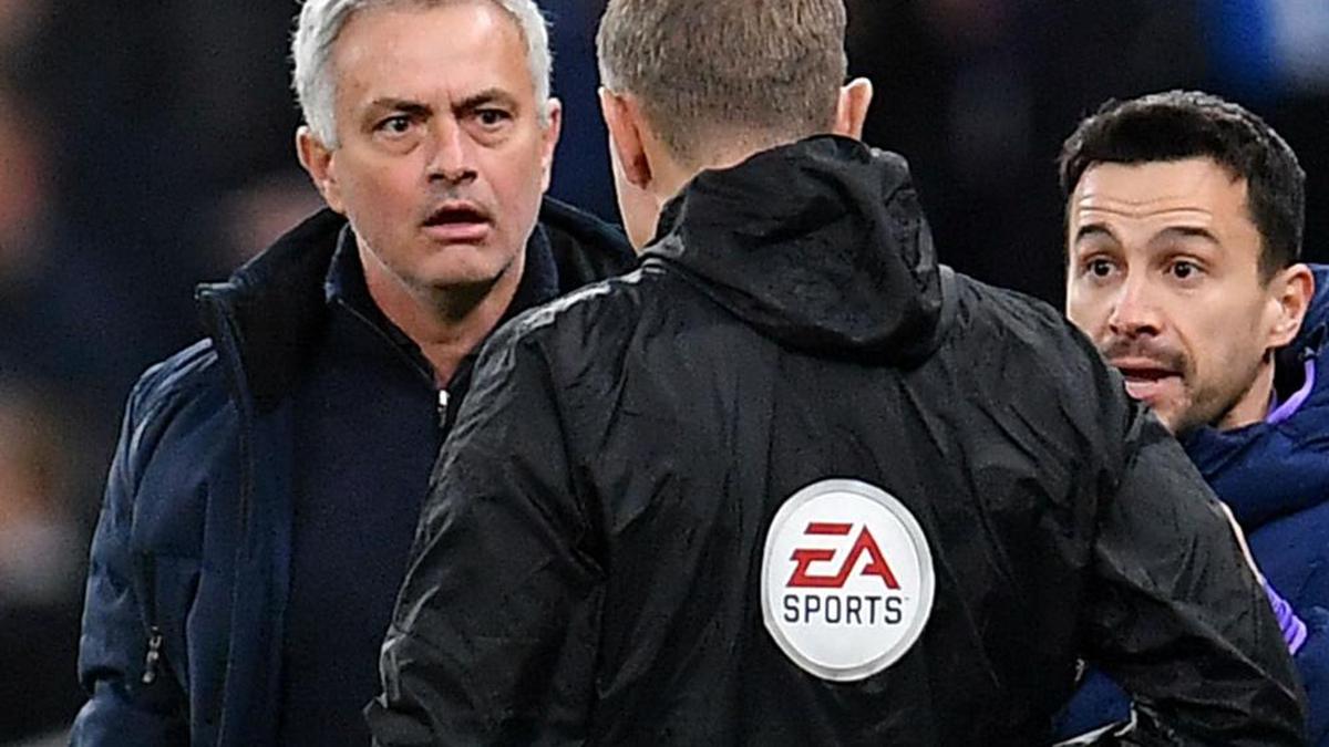 Mourinho hails Tottenham but says Raheem Sterling deserved 'clear red card'