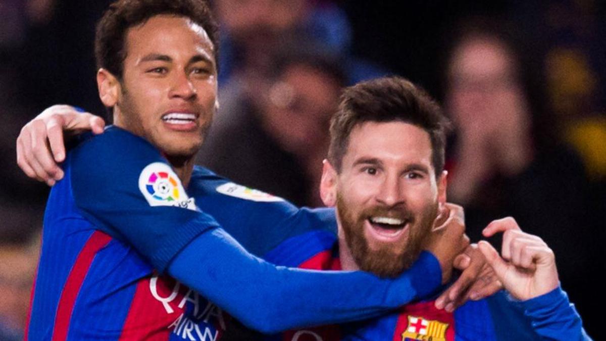 Messi says Neymar wants Barca return, hails Inter's Martinez