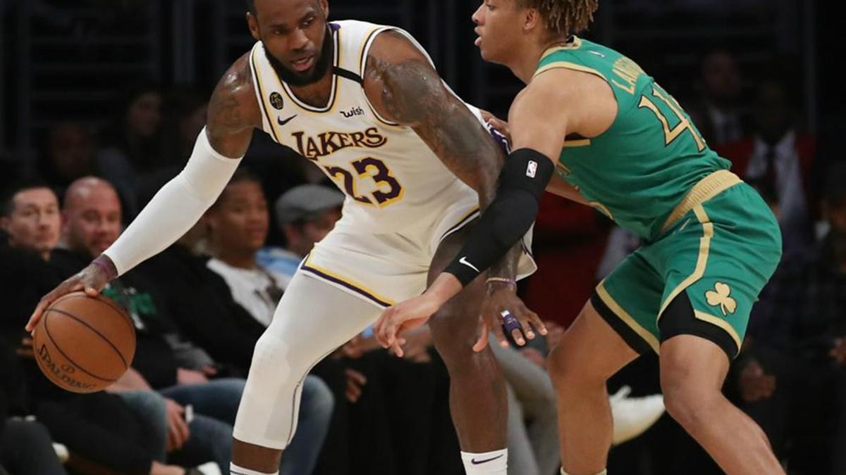 NBA Wrap: LeBron lifts Lakers, Bucks fastest to clinch playoff spot