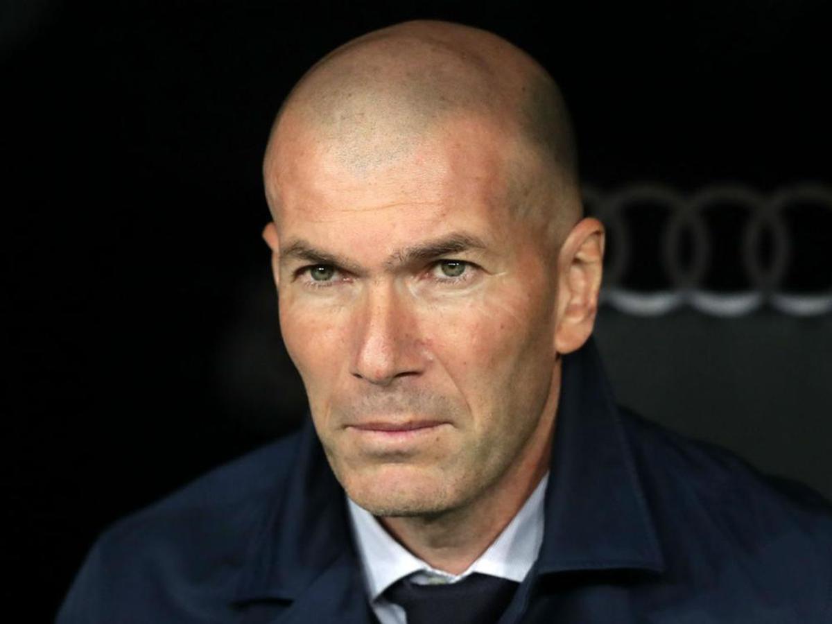 Вероник зидан. Зинедин Зидан. Зинедин Зидан прическа. Zidane 21. Зидан 2021.