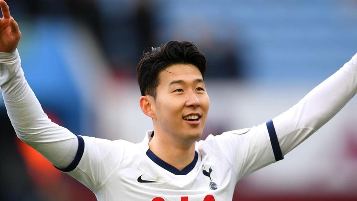 Son Heung-min: Tottenham star completes military training with
