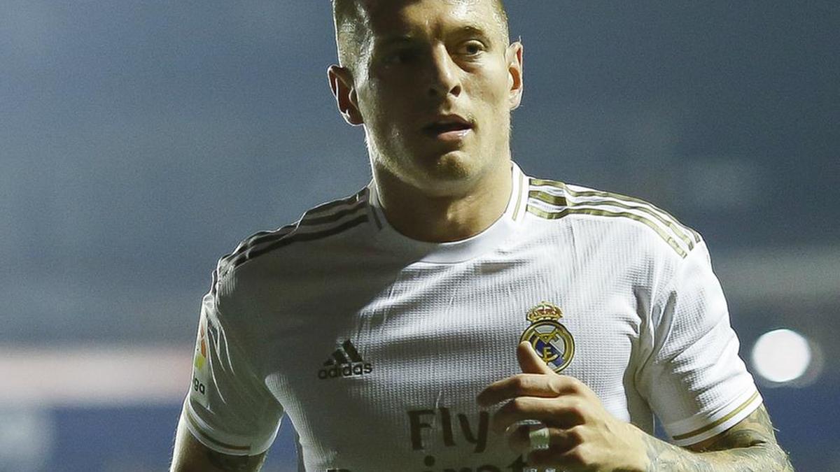 Logical for Real Madrid players to take pay cut, says Toni Kroos