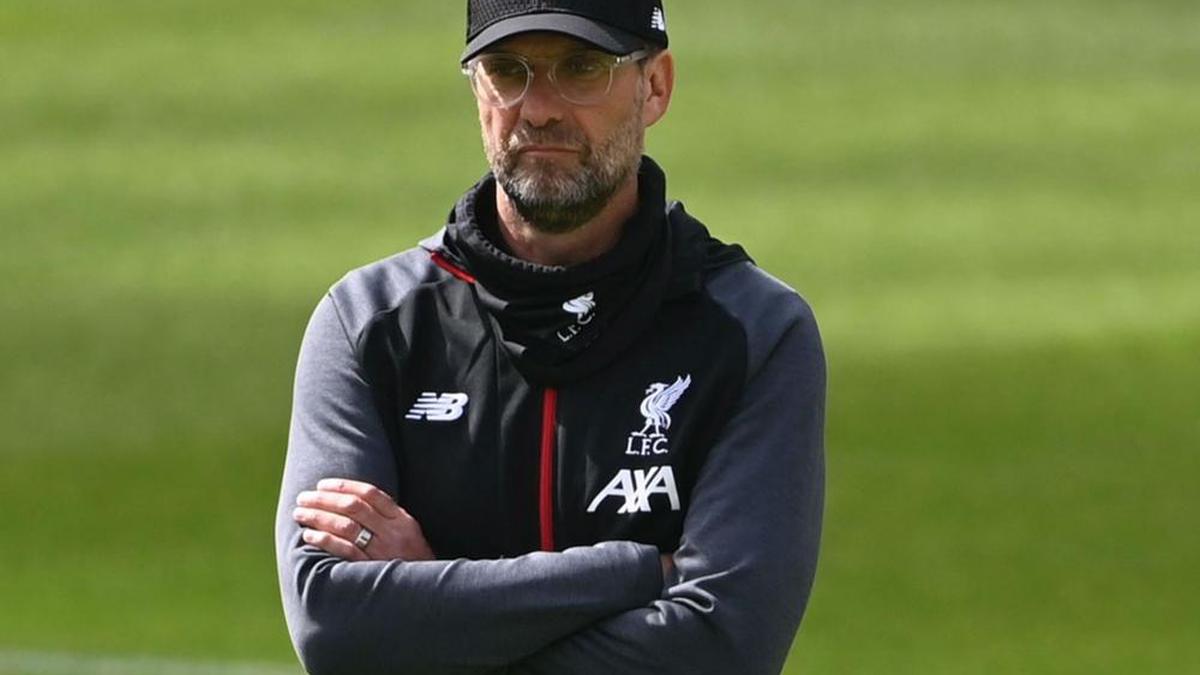 Klopp seeking solutions after Van Dijk surgery, Fabinho injury