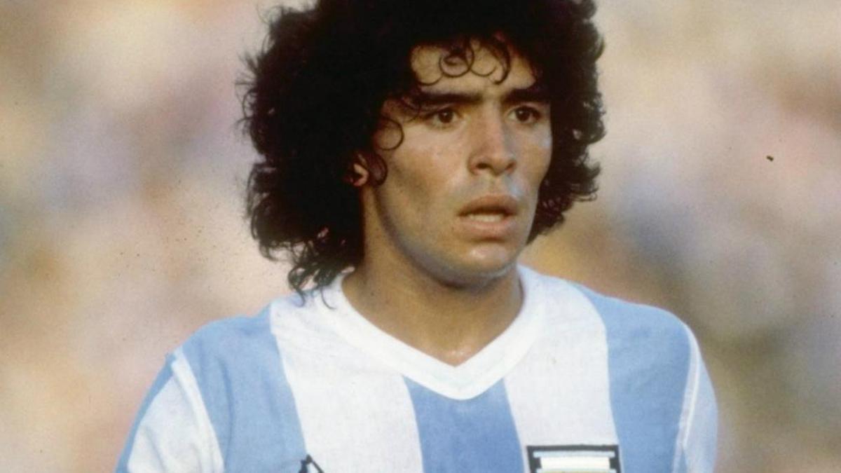 Diego Maradona - the greatest street footballer