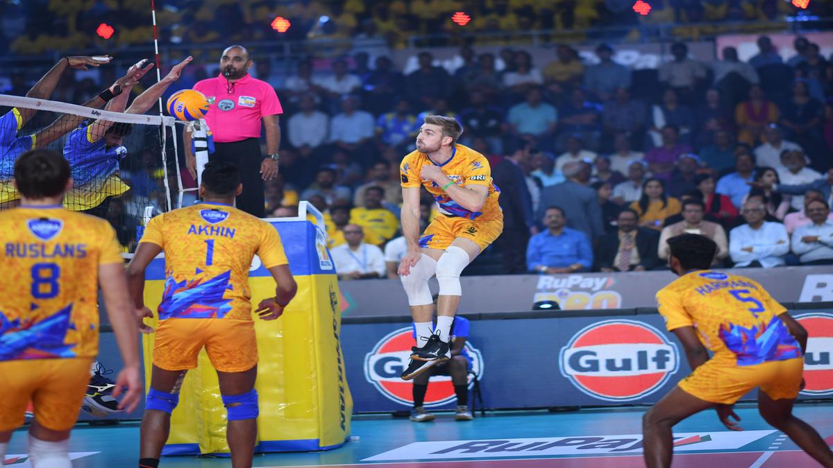 PVL Final: Chennai Spartans routs Calicut Heroes 3-0 to bag title